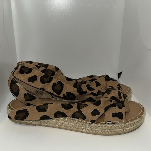 OLD NAVY Sandals Ankle Tie Lace Up Leopard Print Platform Espadrilles Women’s 8 - Picture 5 of 11